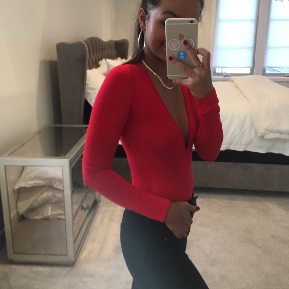 Red Deep V-neck Long Sleeve Missguided Bodysuit